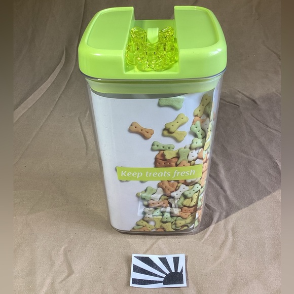 Felli Pet Storage Container - Picture 3 of 4